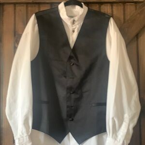 Vesuvio Napoli in Italy vest and City Streets white dress shirt.